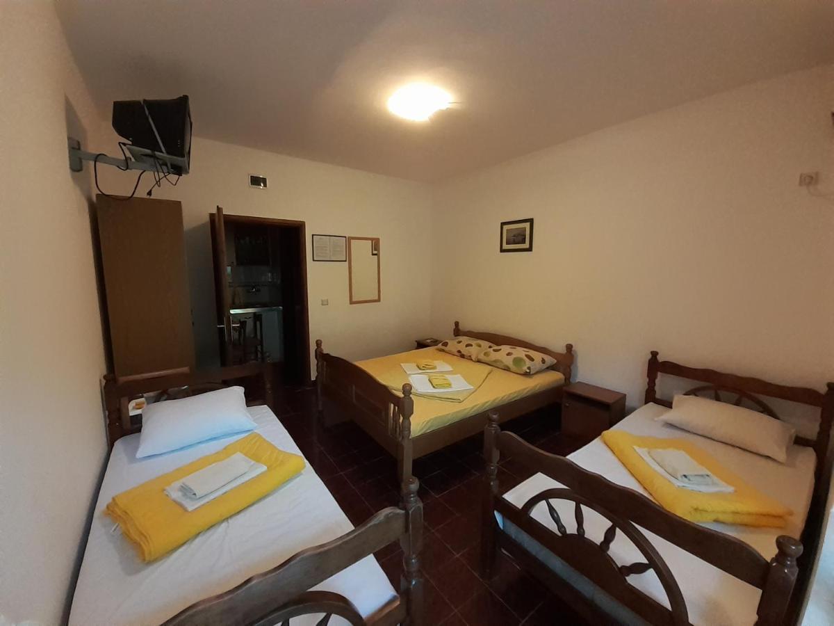 Stevovic Apartments Тиват Экстерьер фото